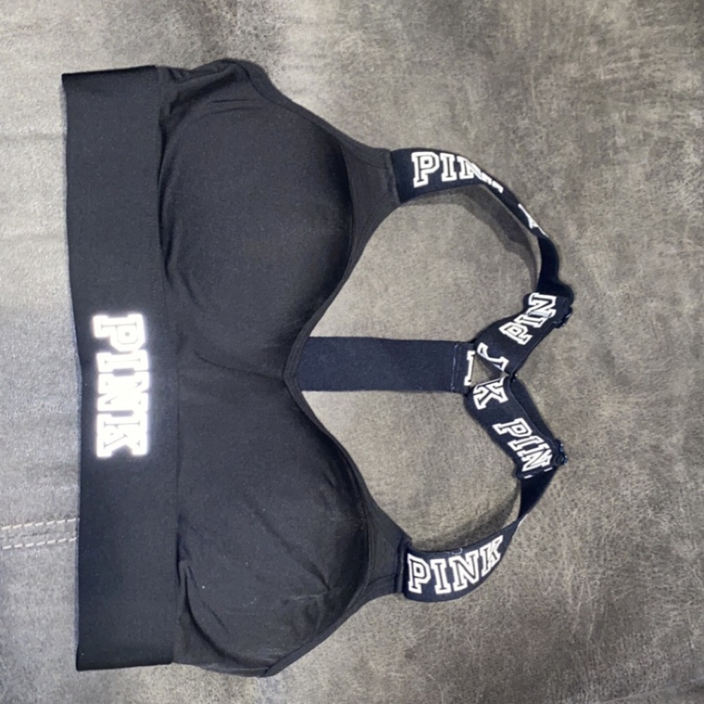Sports bras - Picture 3 of 4